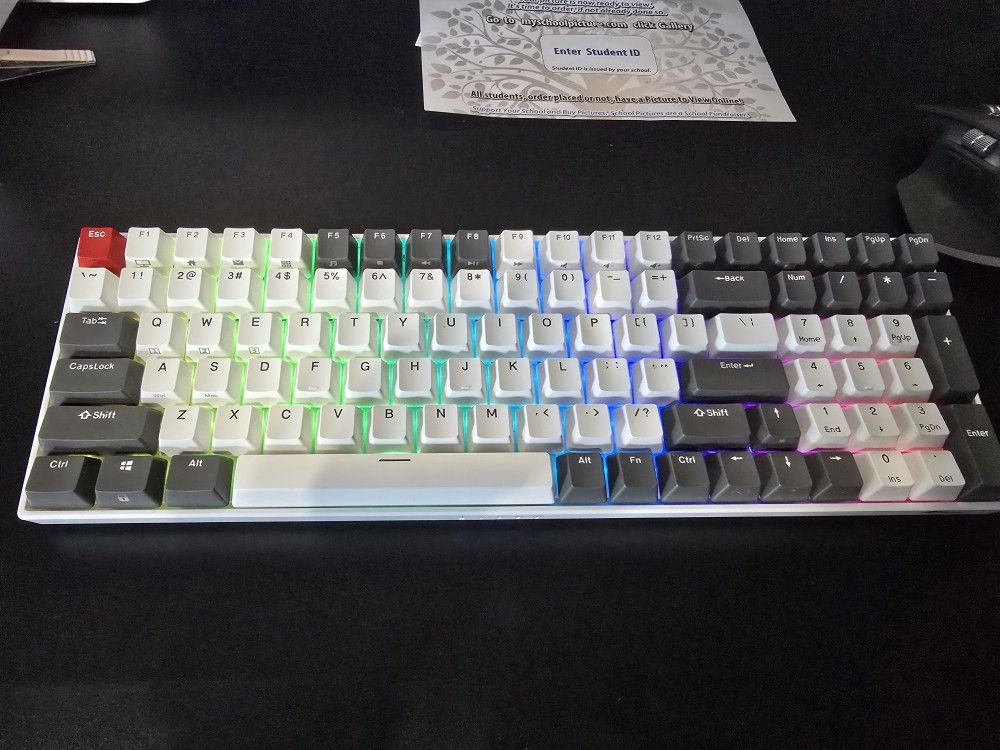 Royal Kludgey RK100 WIRELESS MECHANICAL KEYBOARD