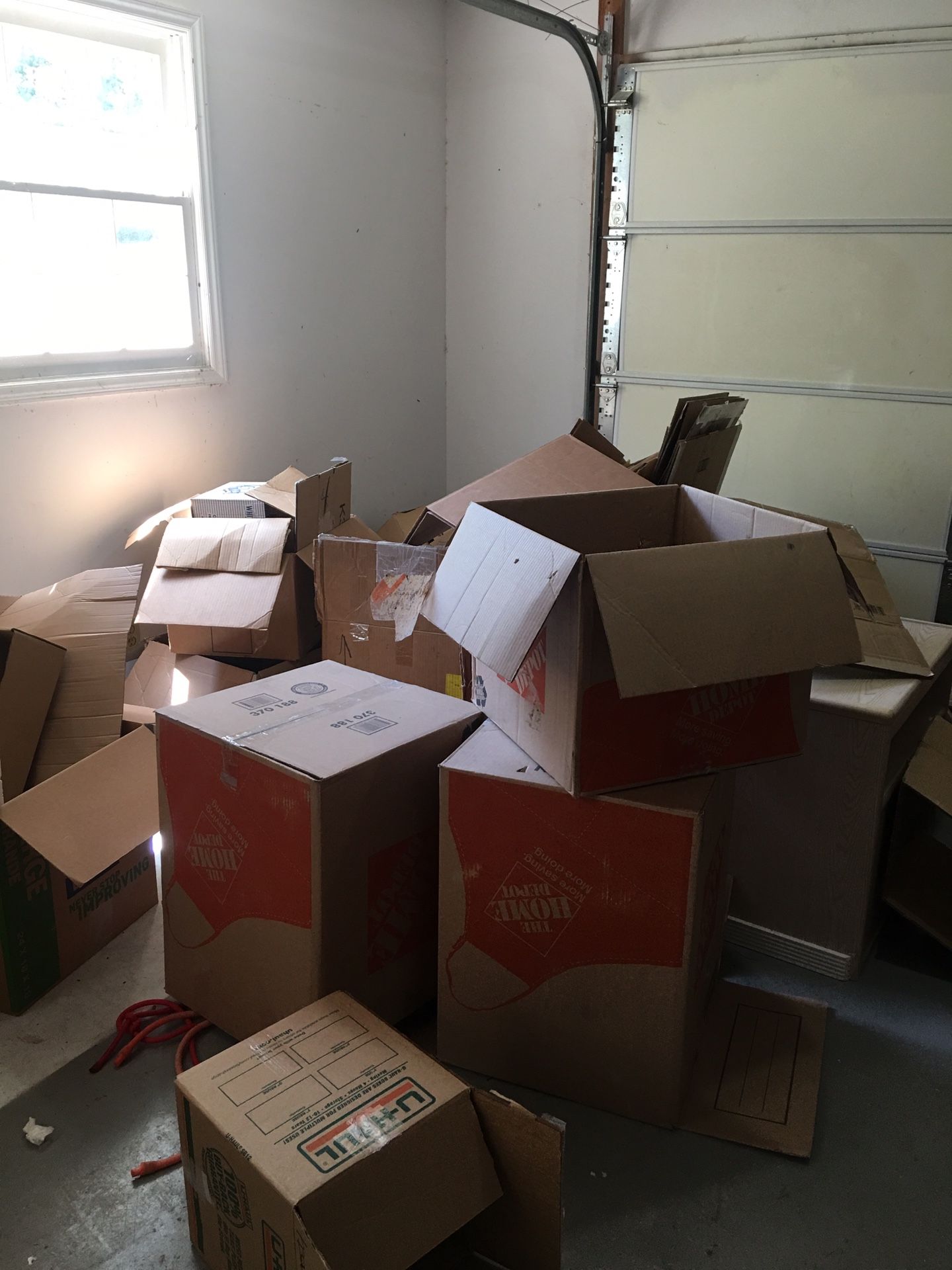 Free moving boxes