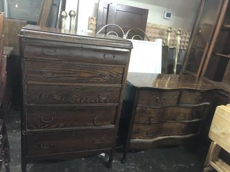 Antique dresser set