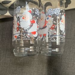Vintage Coke and Pepsi Christmas Glasses 16oz  1980’s 