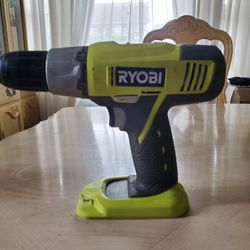 2 Ryobi  P271 And 1 DeWalt DC579 Drills