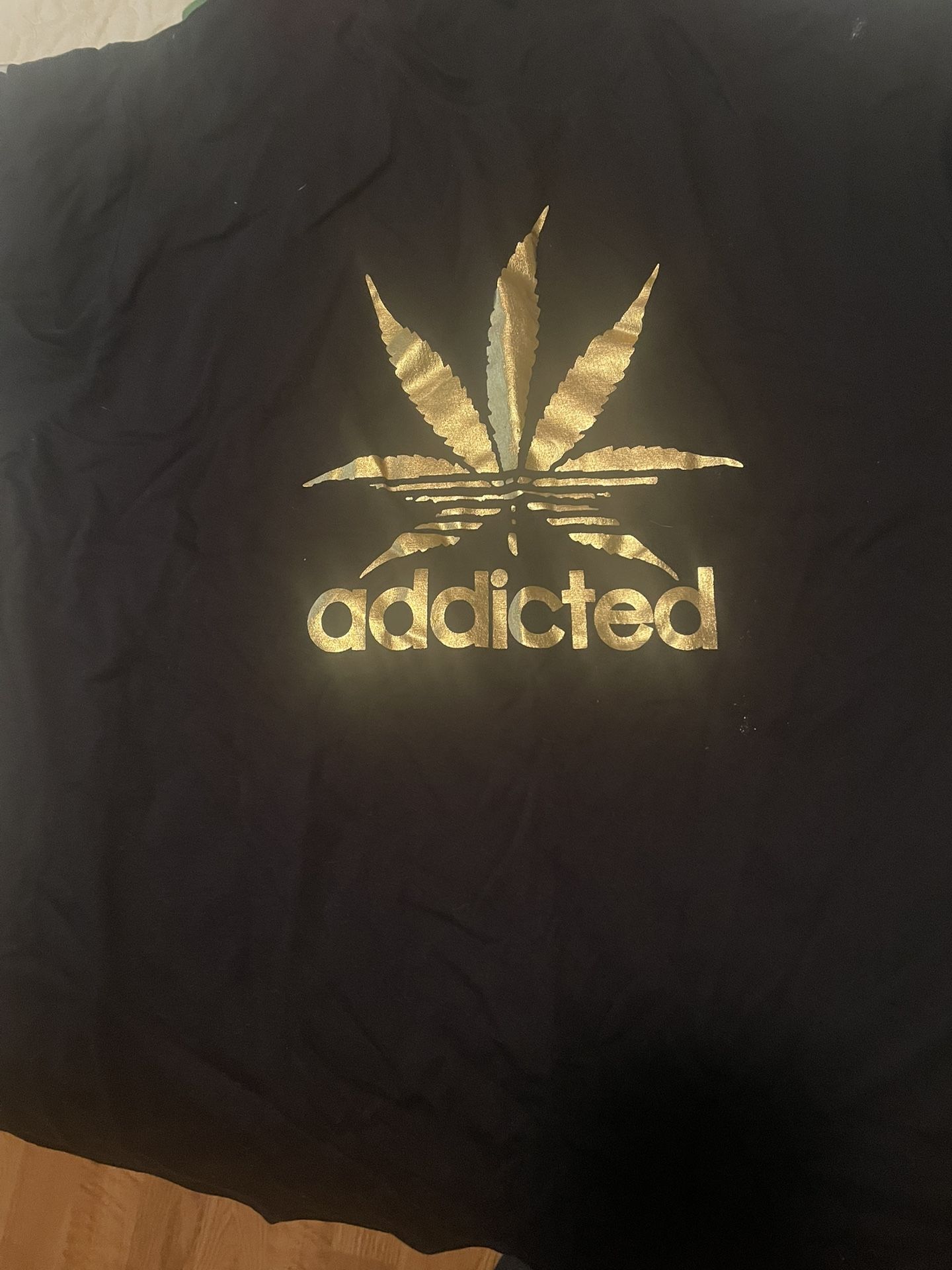 Addicted T-shirt (L)