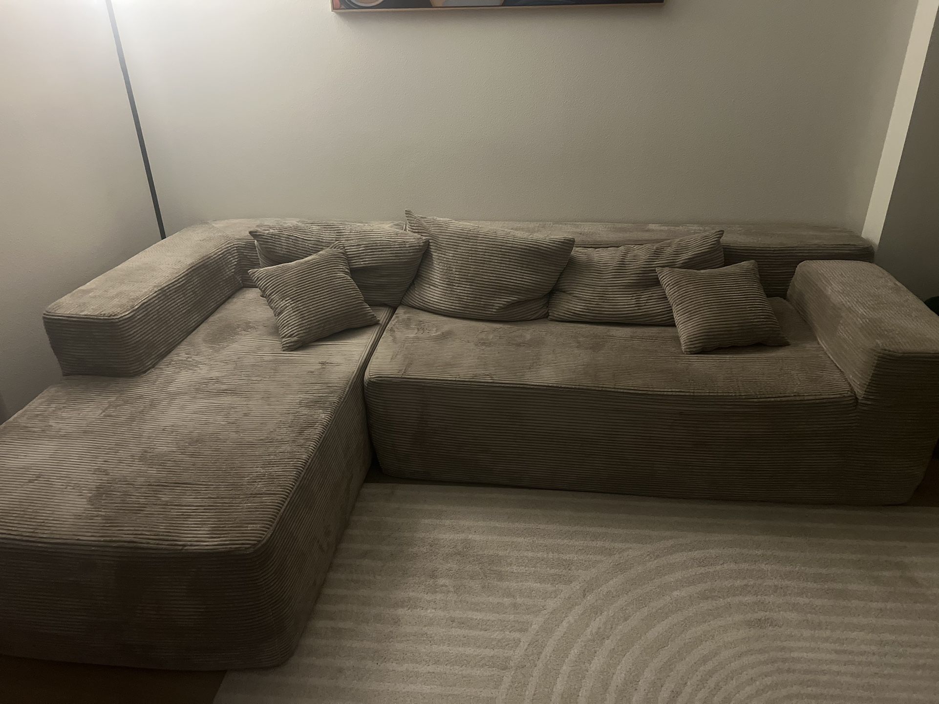 L-couch