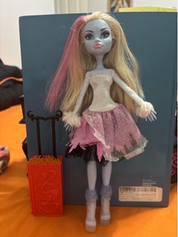 2008 Monster High Abbey Bominable doll from the Ghouls Rule line.