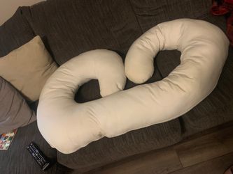 Pregnancy pillow