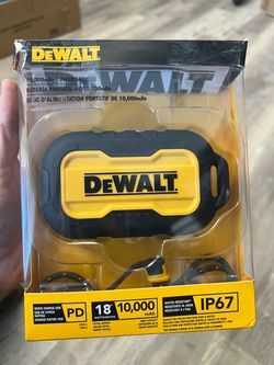DEWALT Type C USB-A Power Bank 2-Ports