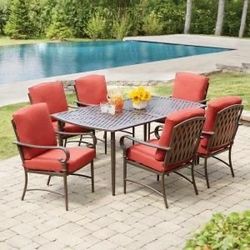 Patio set - Perfect condition (5 Chairs)