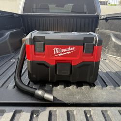 NEW Milwaukee M18 18-Volt 2 Gal. Lithium-Ion Cordless Wet/Dry Vacuum (Vacuum-Only)