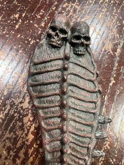Skulls Bones rib cage plastic grave prop decor 4” tall couple skeletons mummy
