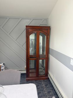 Ethan allen china cabinets