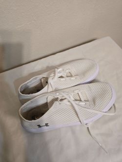 Under Armour shoes size 5Y