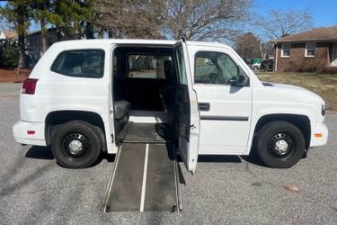 1 OWNER 2012 AM GENERAL MV-1 HANDICAP WHEELCHAIR VAN