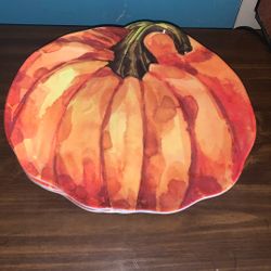 4 Pumpkin Plates 