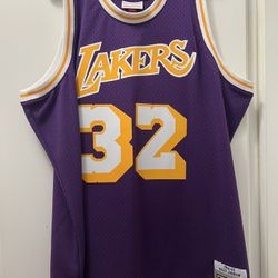 Los Angeles Lakers Mitchell And Ness 1984-85 Magic Johnson Swingman Jersey 2XL 100% Authentic Worn Once 