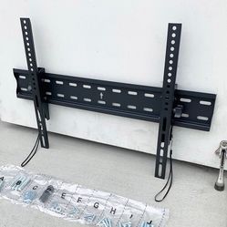 $15 (New in box) TV Wall Mount for 37”-75” TVs, Tilt Bracket Max VESA 600x400mm, Max Weight 110 Lbs
