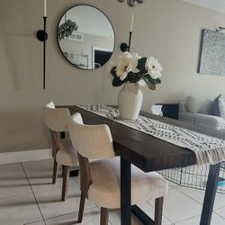 Dining room table