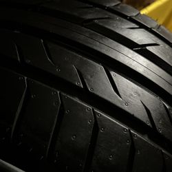 New Tire 245/35 ZR 19   93 W Extra Load 