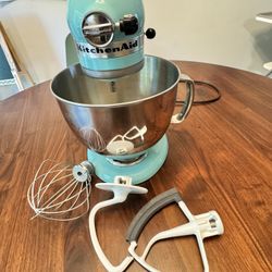 KitchenAid Artisan 5qt Stand Mixer 