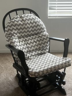 Rocking Chair 