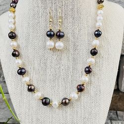 Black And White Pearl Necklace And Earrings Set 
