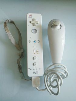 Nintendo Wii Remote Wiimote Controller White RVL-003 & Nunchuk RVL-004
