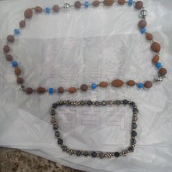 2 Stylish Beaded Necklaces 