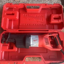 Brand New Milwaukee 15amp Sawzall