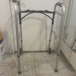 Walker Like New 40$