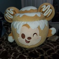 DISNEY munclings Mickey Cinnamon Swirl Bun