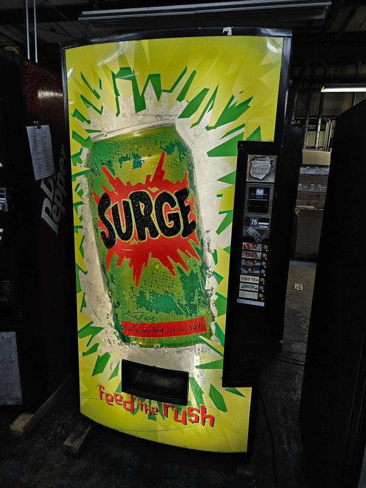 RARE Vendo 475 Surge Soda Machine Vending Machine Drink Machine Pop Machine Beverage Machine 30-day Warranty