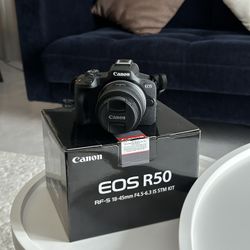Canon R50