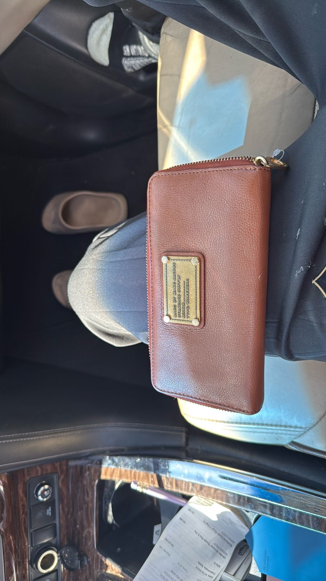 BIGGER OR BETTER Than Marc Jacobs Wallet