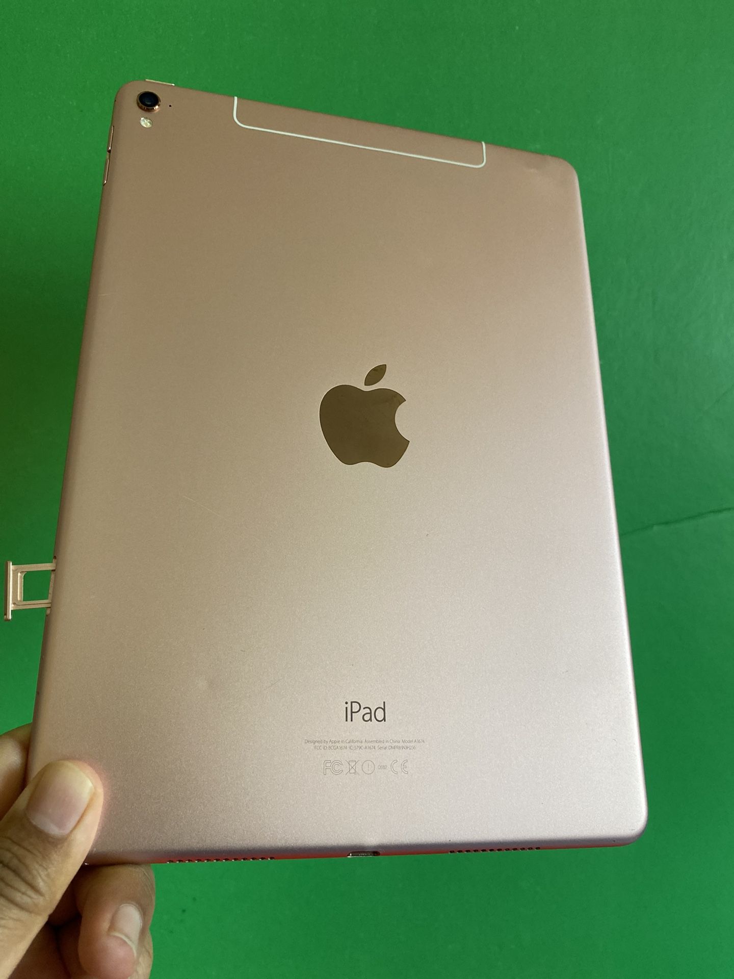 Apple IPad Pro (Retina Touch ID/ Latest IOS 15) 32GB WiFi