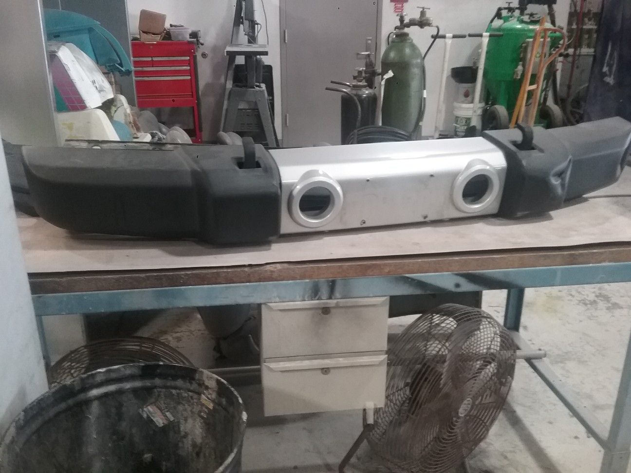 The whole bumper complete