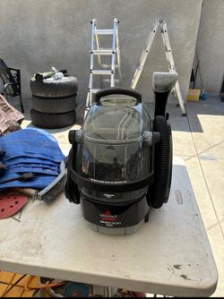 Carpet vacuum