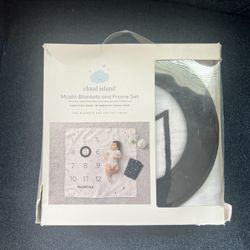 Cloud Island baby monthly milestone muslin blanket s