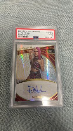 Dakota Kai autograph PSA 9