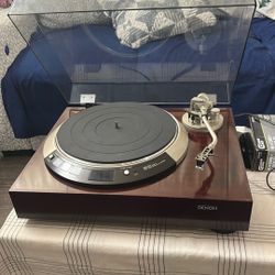 Denon Vinyl Player 