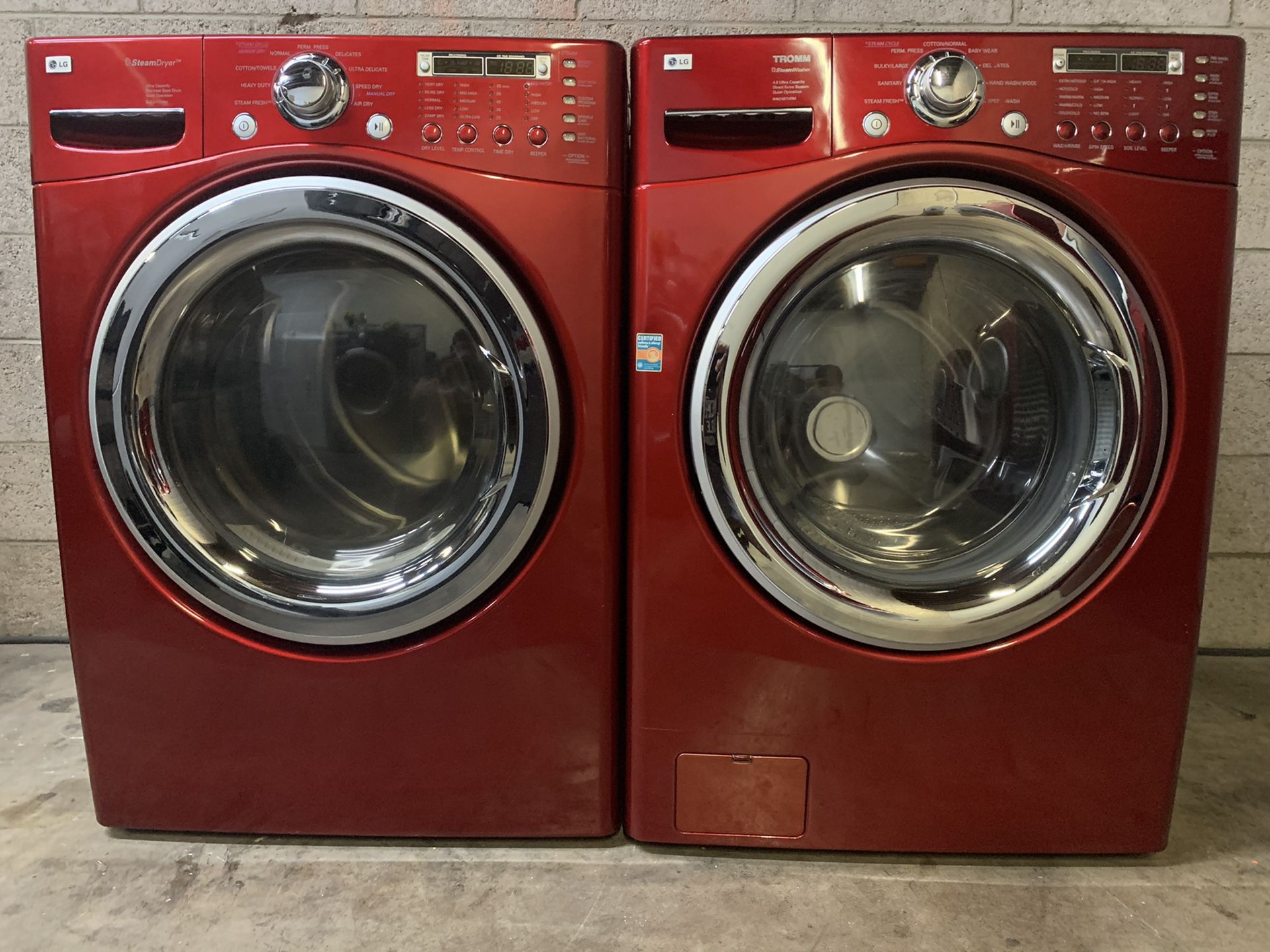 BEAUTIFUL CANDY RED APPLE LG STEAM WASHER AND DRYER EXCELLENT CONDITION