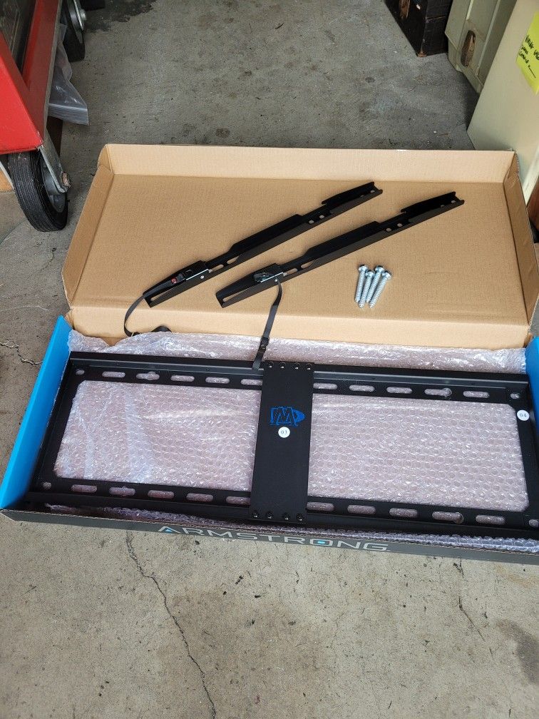 Low Profile TV Mount 