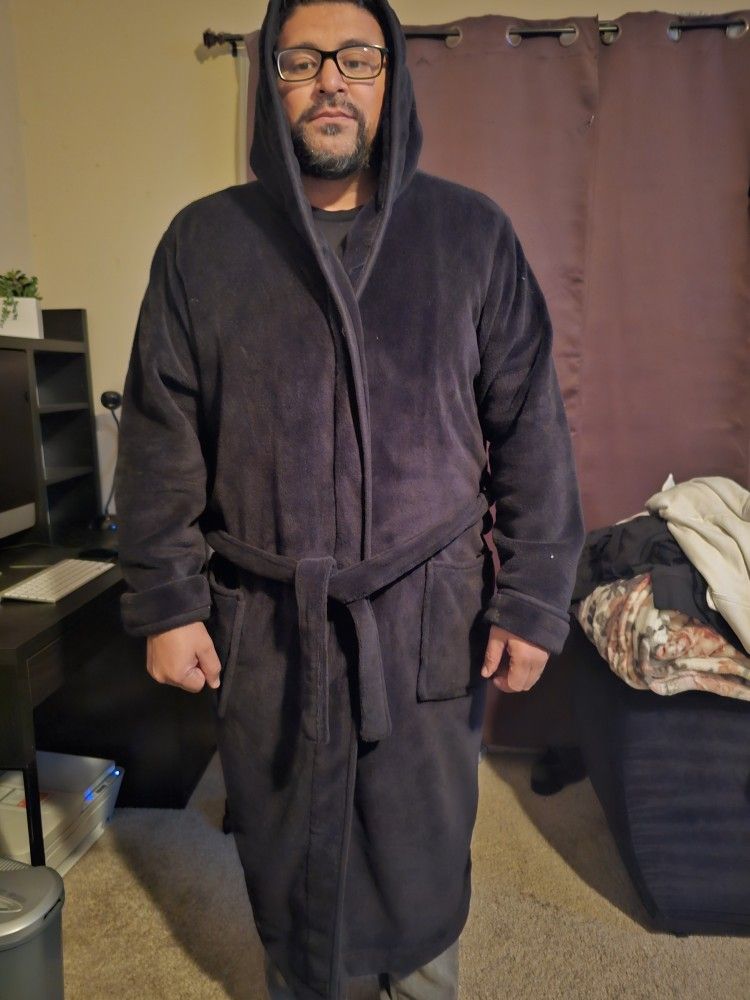 Hooded Lounge Robe