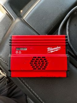 Milwaukee Inverter