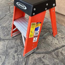 New Commercial 2 step heavy duty ladder asking $100 thanks / and Louisville 1 step ladder $75 