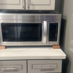 Microwave (over the range)