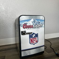 Mini Fridge 