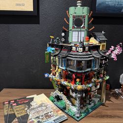 LEGO The LEGO Ninjago Movie NINJAGO City 