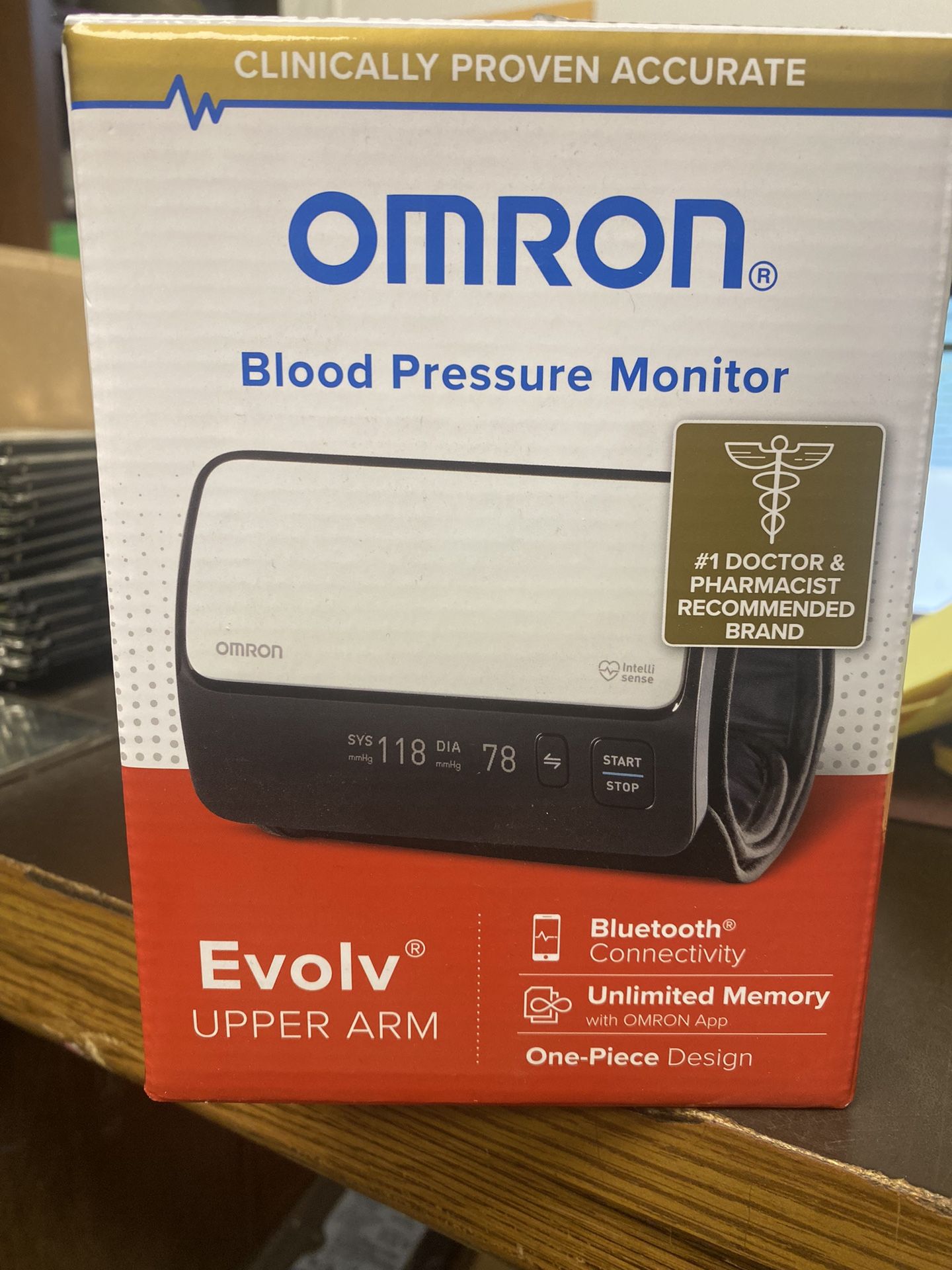 The OMRON Evolv Wireless Upper Arm home blood pressure monitor (BP7000)