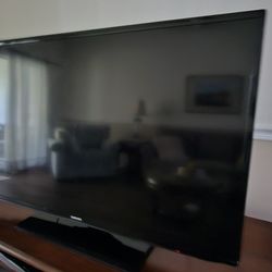 46 Inch Samsung TV With Remote
