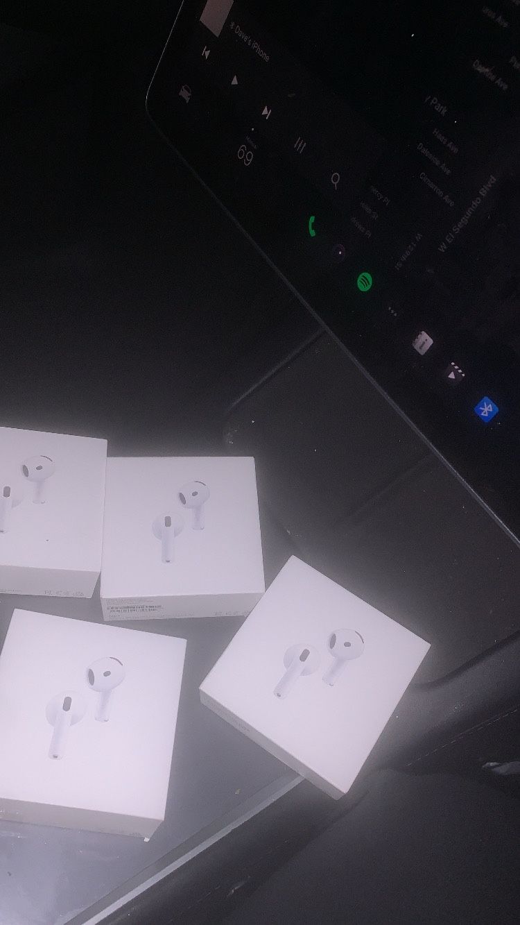 Air Pods 4 Noise Cancellation (Authentic)