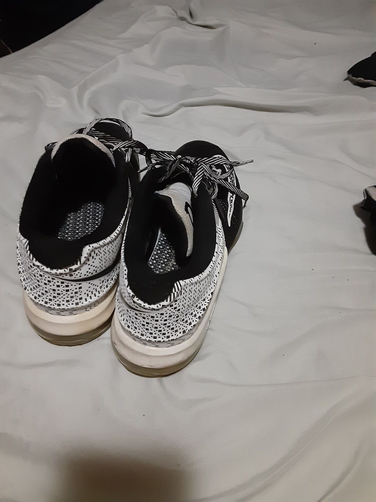 70 dollars size 11 men